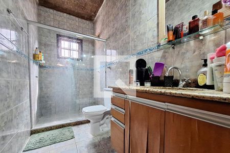 Casa à venda com 450m², 2 quartos e 4 vagas Casa à venda com 450m², 2 quartos e 4 vagasBanheiro da Suíte