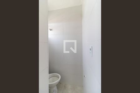 Apartamento para alugar com 65m², 2 quartos e 1 vaga Apartamento para alugar com 65m², 2 quartos e 1 vagaBanheiro da Suíte
