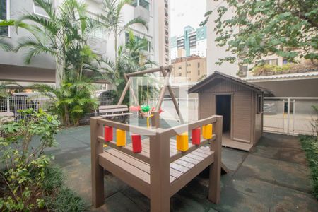 Apartamento à venda com 108m², 3 quartos e 2 vagas Apartamento à venda com 108m², 3 quartos e 2 vagasÁrea comum - Playground