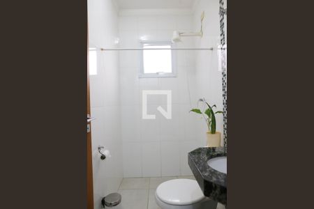 Casa à venda com 63m², 2 quartos e 2 vagas Casa à venda com 63m², 2 quartos e 2 vagasBanheiro