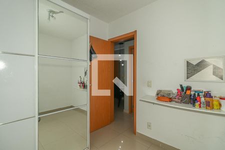Quarto 2 de apartamento para alugar com 2 quartos, 45m² em Protásio Alves, Porto Alegre