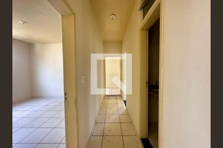 Corredor de apartamento para alugar com 2 quartos, 70m² em Sagrada Família, Belo Horizonte