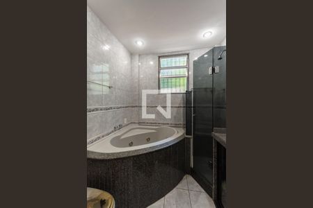 Apartamento à venda com 97m², 3 quartos e sem vagaBanheiro