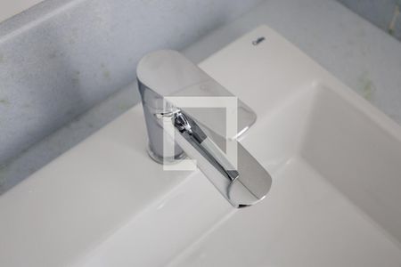 Apartamento à venda com 80m², 2 quartos e 1 vaga Apartamento à venda com 80m², 2 quartos e 1 vagaBanheiro da Suíte 1