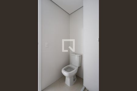 Apartamento à venda com 80m², 2 quartos e 1 vaga Apartamento à venda com 80m², 2 quartos e 1 vagaBanheiro da Suíte 2