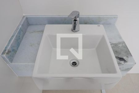 Apartamento à venda com 80m², 2 quartos e 1 vaga Apartamento à venda com 80m², 2 quartos e 1 vagaBanheiro da Suíte 2