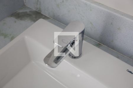 Apartamento à venda com 80m², 2 quartos e 1 vaga Apartamento à venda com 80m², 2 quartos e 1 vagaBanheiro da Suíte 1