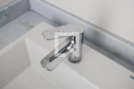 Apartamento à venda com 80m², 2 quartos e 1 vaga Apartamento à venda com 80m², 2 quartos e 1 vagaBanheiro da Suíte 2