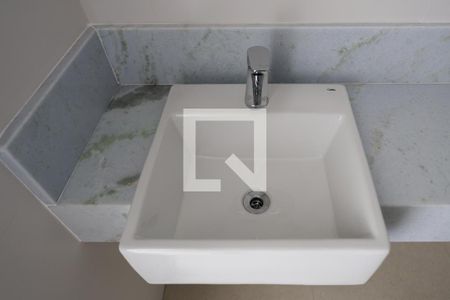 Apartamento à venda com 80m², 2 quartos e 1 vaga Apartamento à venda com 80m², 2 quartos e 1 vagaBanheiro da Suíte 1