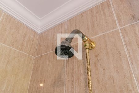 Casa de condomínio à venda com 437m², 4 quartos e 5 vagas Casa de condomínio à venda com 437m², 4 quartos e 5 vagasBanheiro da Suíte 4