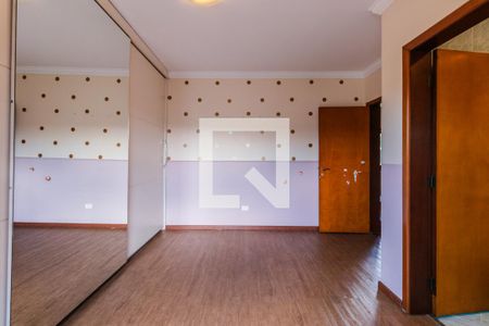 Casa de condomínio à venda com 437m², 4 quartos e 5 vagas Casa de condomínio à venda com 437m², 4 quartos e 5 vagasSuíte 2