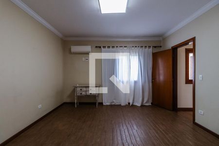 Casa de condomínio à venda com 437m², 4 quartos e 5 vagas Casa de condomínio à venda com 437m², 4 quartos e 5 vagasSuíte 4