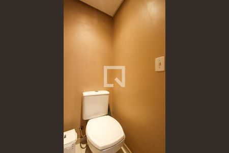 Apartamento à venda com 126m², 3 quartos e 1 vaga Apartamento à venda com 126m², 3 quartos e 1 vagaBanheiro de serviço