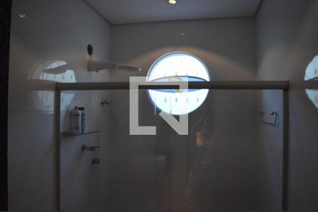 Casa à venda com 360m², 3 quartos e 4 vagasChuveiro