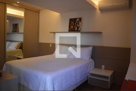 Casa à venda com 360m², 3 quartos e 4 vagasQuarto Suíte -2