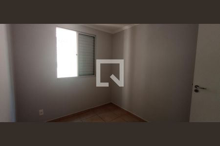 Quarto de apartamento para alugar com 3 quartos, 53m² em Parque Sao Vicente, Mauá