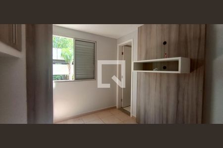 Quarto de apartamento para alugar com 3 quartos, 53m² em Parque Sao Vicente, Mauá