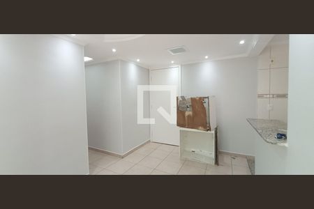 Sala de apartamento para alugar com 3 quartos, 53m² em Parque Sao Vicente, Mauá