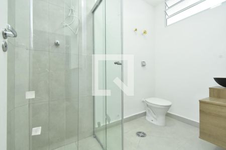 Banheiro de apartamento para alugar com 1 quarto, 42m² em Bela Vista, São Paulo
