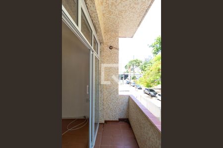 Sacada de apartamento à venda com 3 quartos, 104m² em Cambuí, Campinas
