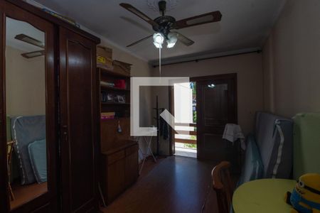 Casa à venda com 300m², 3 quartos e 5 vagas Casa à venda com 300m², 3 quartos e 5 vagasQuarto 2