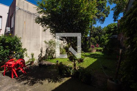 Casa à venda com 300m², 3 quartos e 5 vagas Casa à venda com 300m², 3 quartos e 5 vagasQuintal