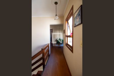 Casa à venda com 300m², 3 quartos e 5 vagas Casa à venda com 300m², 3 quartos e 5 vagasCorredor