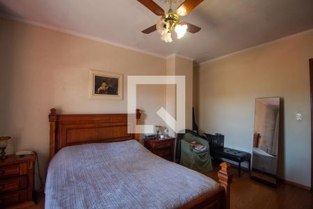 Casa à venda com 300m², 3 quartos e 5 vagas Casa à venda com 300m², 3 quartos e 5 vagasSuite