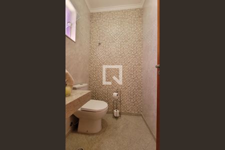 Casa à venda com 242m², 5 quartos e 4 vagasLavabo