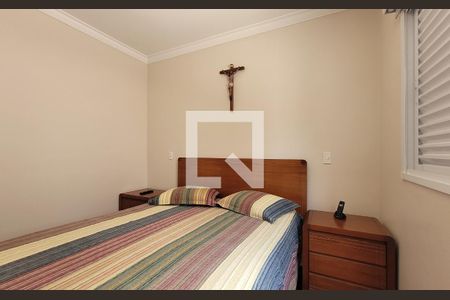 Suíte de casa à venda com 5 quartos, 242m² em Vila Pinheirinho, Santo André