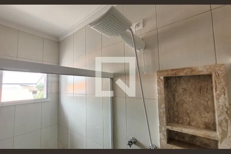 Casa à venda com 242m², 5 quartos e 4 vagasBanheiro da suíte 2