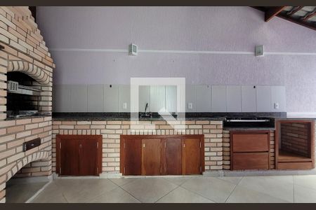 Casa à venda com 242m², 5 quartos e 4 vagasChurrasqueira