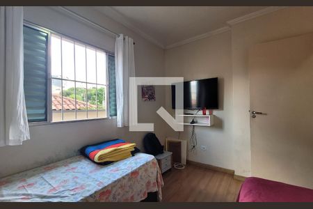 Casa à venda com 106m², 3 quartos e 2 vagas Casa à venda com 106m², 3 quartos e 2 vagasQuarto 2