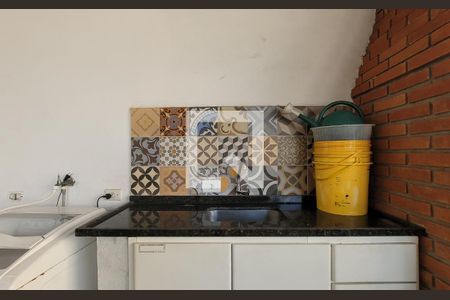 Casa à venda com 106m², 3 quartos e 2 vagas Casa à venda com 106m², 3 quartos e 2 vagasQuintal