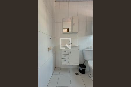 Casa à venda com 106m², 3 quartos e 2 vagas Casa à venda com 106m², 3 quartos e 2 vagasBanheiro