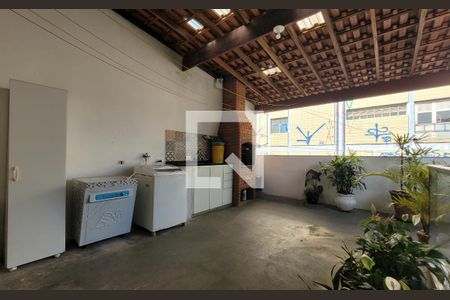 Casa à venda com 106m², 3 quartos e 2 vagas Casa à venda com 106m², 3 quartos e 2 vagasQuintal