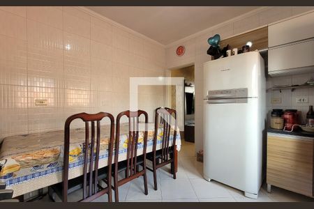 Casa à venda com 106m², 3 quartos e 2 vagas Casa à venda com 106m², 3 quartos e 2 vagasCozinha