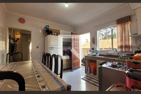 Casa à venda com 106m², 3 quartos e 2 vagas Casa à venda com 106m², 3 quartos e 2 vagasCozinha