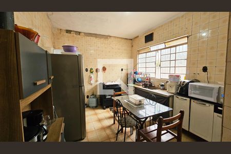 Casa à venda com 3 quartos, 107m² em Vila Caodáglio, Jundiaí