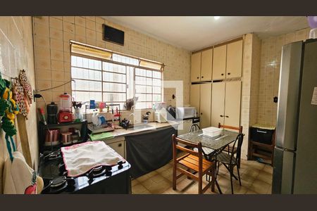 Casa à venda com 3 quartos, 107m² em Vila Caodáglio, Jundiaí