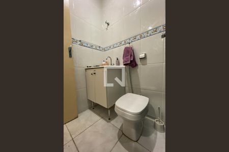 Apartamento à venda com 180m², 3 quartos e 1 vaga Apartamento à venda com 180m², 3 quartos e 1 vagaBanheiro