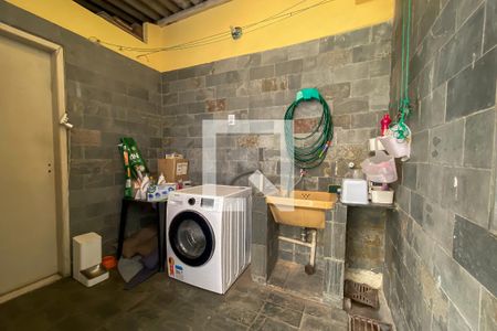 Apartamento à venda com 180m², 3 quartos e 1 vaga Apartamento à venda com 180m², 3 quartos e 1 vagaÁrea de Serviço