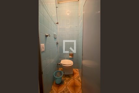 Apartamento à venda com 180m², 3 quartos e 1 vaga Apartamento à venda com 180m², 3 quartos e 1 vagaBanheiro de Serviço