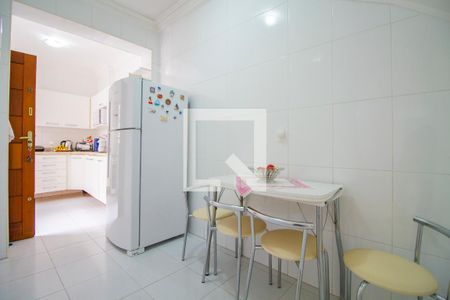 Casa à venda com 155m², 3 quartos e 2 vagasCozinha