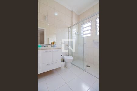 Casa à venda com 155m², 3 quartos e 2 vagasBanheiro da Suíte