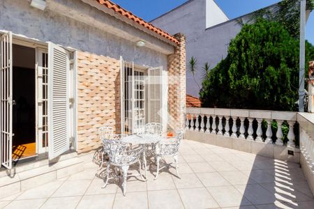 Casa à venda com 200m², 3 quartos e 2 vagas Casa à venda com 200m², 3 quartos e 2 vagasVaranda - Quarto 1 e 2