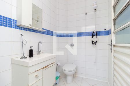 Casa à venda com 200m², 3 quartos e 2 vagas Casa à venda com 200m², 3 quartos e 2 vagasBanheiro 2