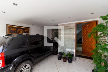 Casa à venda com 200m², 3 quartos e 2 vagas Casa à venda com 200m², 3 quartos e 2 vagasGaragem