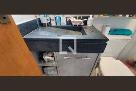 Apartamento à venda com 120m², 2 quartos e 2 vagasBanheiro Quarto 1 suíte