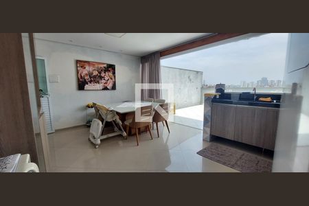 Apartamento à venda com 120m², 2 quartos e 2 vagasCozinha